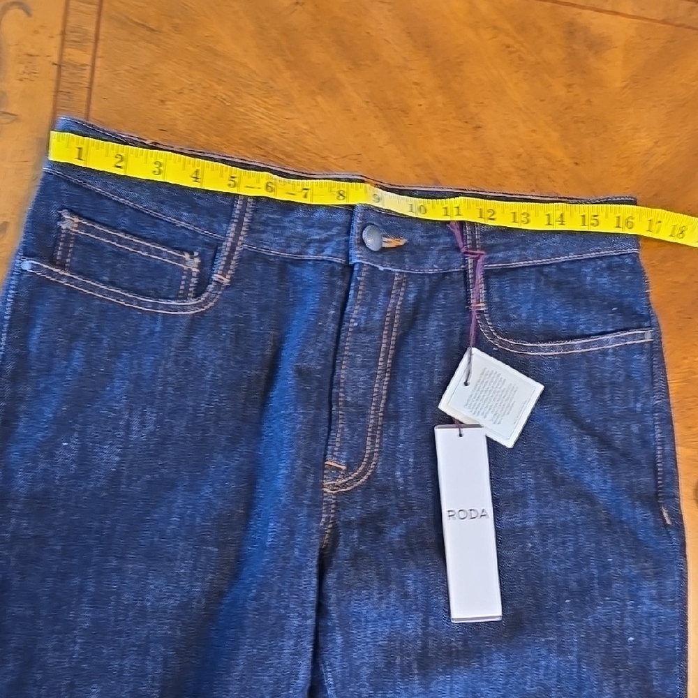 RODA Men's Dark Wash Blue Jeans. - Picture 8 of 13